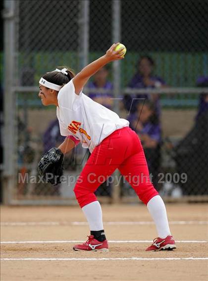 Thumbnail 2 in Corona vs. Norwalk photogallery.