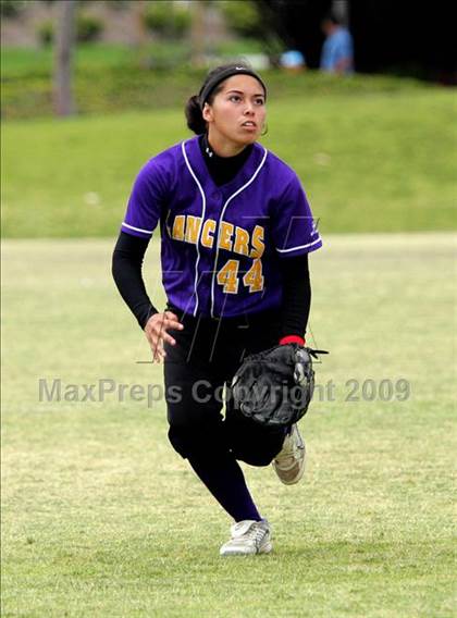 Thumbnail 1 in Corona vs. Norwalk photogallery.