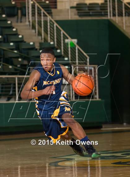 Thumbnail 2 in McKinney vs. Little Elm (Prosper ISD Tournament) photogallery.