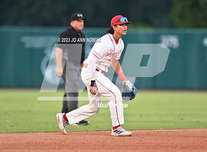 Thumbnail 3 in Cypress Woods vs. Rockwall-Heath (UIL 6A Region 2 Semifinal - Game 2) photogallery.
