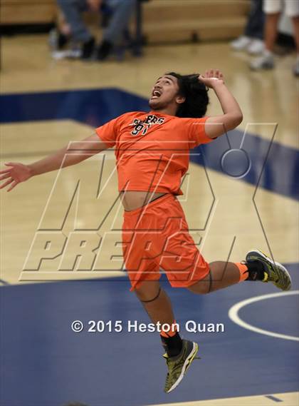 Thumbnail 2 in Huntington Beach vs Corona Del Mar (CIF-SS D1 Final) photogallery.