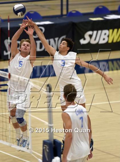 Thumbnail 3 in Huntington Beach vs Corona Del Mar (CIF-SS D1 Final) photogallery.