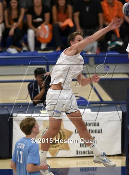 Thumbnail 1 in Huntington Beach vs Corona Del Mar (CIF-SS D1 Final) photogallery.