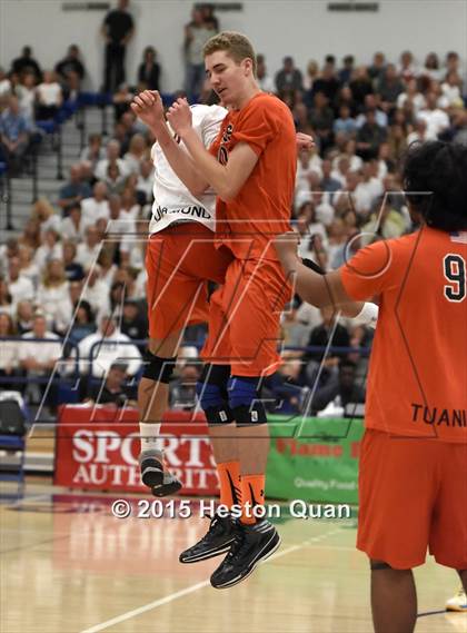 Thumbnail 2 in Huntington Beach vs Corona Del Mar (CIF-SS D1 Final) photogallery.