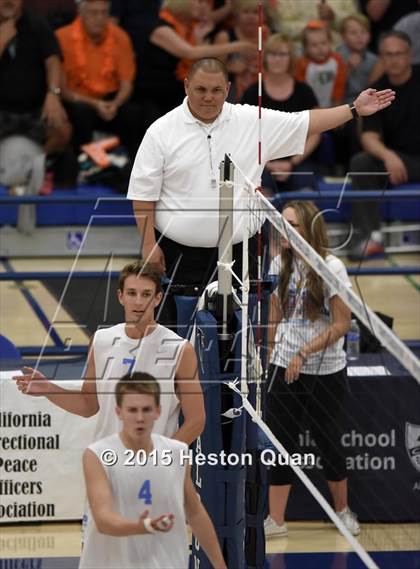 Thumbnail 2 in Huntington Beach vs Corona Del Mar (CIF-SS D1 Final) photogallery.