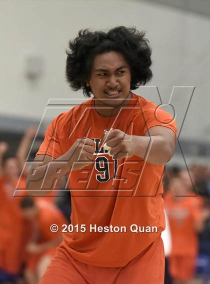 Thumbnail 2 in Huntington Beach vs Corona Del Mar (CIF-SS D1 Final) photogallery.
