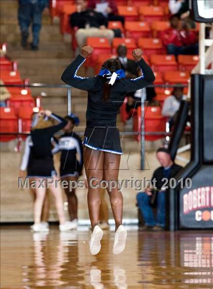 Thumbnail 2 in Summit vs. MacArthur (Texas UIL 5A Region 1 Semifinal) photogallery.