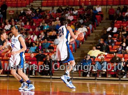 Thumbnail 2 in Summit vs. MacArthur (Texas UIL 5A Region 1 Semifinal) photogallery.