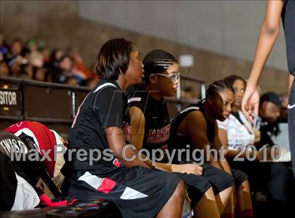 Thumbnail 1 in Summit vs. MacArthur (Texas UIL 5A Region 1 Semifinal) photogallery.