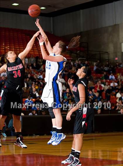 Thumbnail 1 in Summit vs. MacArthur (Texas UIL 5A Region 1 Semifinal) photogallery.
