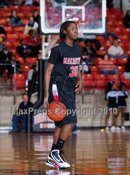 Thumbnail 1 in Summit vs. MacArthur (Texas UIL 5A Region 1 Semifinal) photogallery.