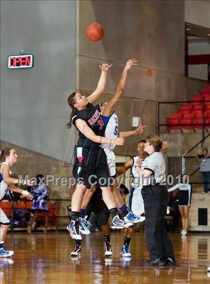 Thumbnail 2 in Summit vs. MacArthur (Texas UIL 5A Region 1 Semifinal) photogallery.