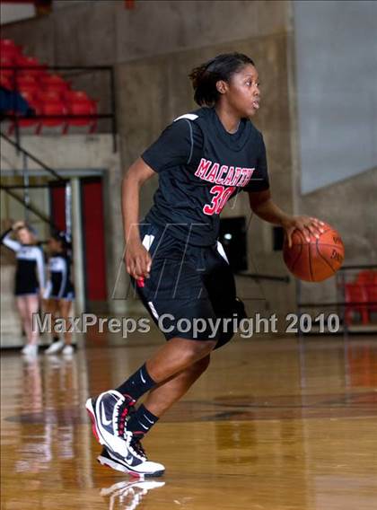 Thumbnail 2 in Summit vs. MacArthur (Texas UIL 5A Region 1 Semifinal) photogallery.