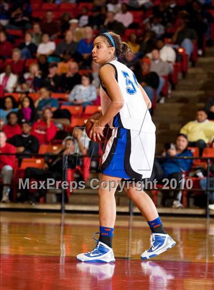 Thumbnail 1 in Summit vs. MacArthur (Texas UIL 5A Region 1 Semifinal) photogallery.