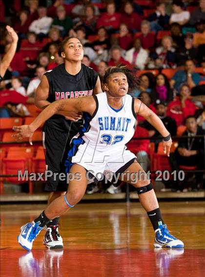 Thumbnail 2 in Summit vs. MacArthur (Texas UIL 5A Region 1 Semifinal) photogallery.