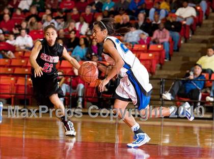 Thumbnail 3 in Summit vs. MacArthur (Texas UIL 5A Region 1 Semifinal) photogallery.