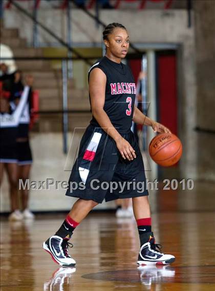 Thumbnail 3 in Summit vs. MacArthur (Texas UIL 5A Region 1 Semifinal) photogallery.