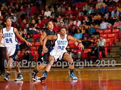 Thumbnail 2 in Summit vs. MacArthur (Texas UIL 5A Region 1 Semifinal) photogallery.
