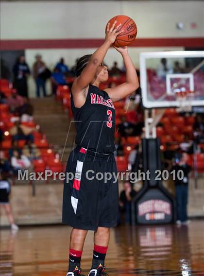 Thumbnail 2 in Summit vs. MacArthur (Texas UIL 5A Region 1 Semifinal) photogallery.