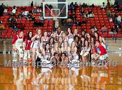 Thumbnail 1 in Summit vs. MacArthur (Texas UIL 5A Region 1 Semifinal) photogallery.