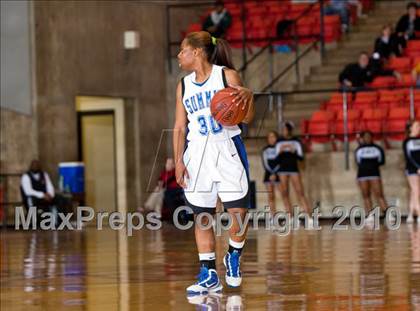 Thumbnail 3 in Summit vs. MacArthur (Texas UIL 5A Region 1 Semifinal) photogallery.