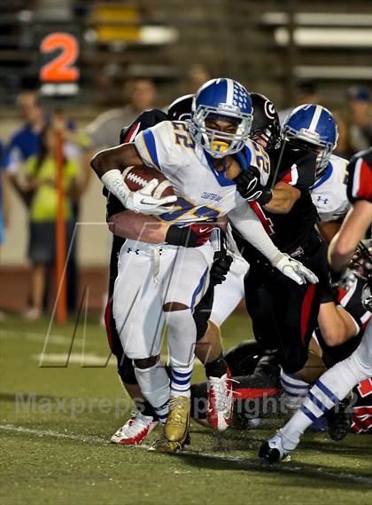 Thumbnail 1 in Glendora vs. Charter Oak photogallery.