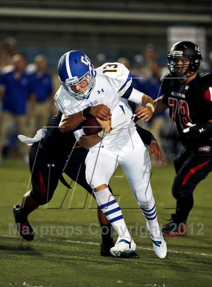 Thumbnail 2 in Glendora vs. Charter Oak photogallery.