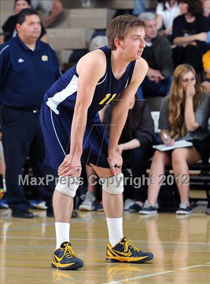 Thumbnail 3 in Campbell Hall vs. Windward (CIF D3 SoCal Regional Final) photogallery.
