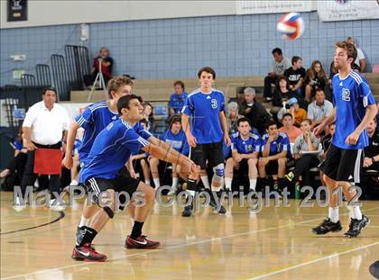 Thumbnail 3 in Campbell Hall vs. Windward (CIF D3 SoCal Regional Final) photogallery.