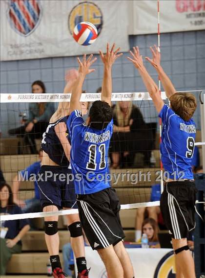 Thumbnail 2 in Campbell Hall vs. Windward (CIF D3 SoCal Regional Final) photogallery.