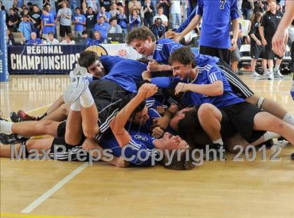 Thumbnail 3 in Campbell Hall vs. Windward (CIF D3 SoCal Regional Final) photogallery.