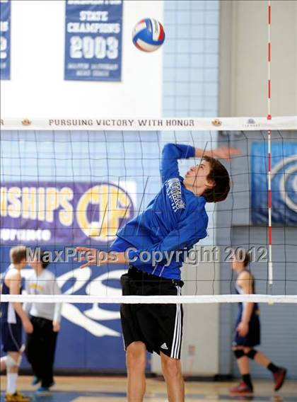 Thumbnail 2 in Campbell Hall vs. Windward (CIF D3 SoCal Regional Final) photogallery.