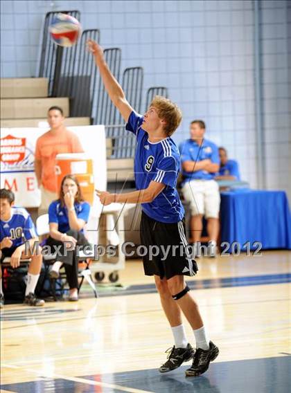 Thumbnail 2 in Campbell Hall vs. Windward (CIF D3 SoCal Regional Final) photogallery.