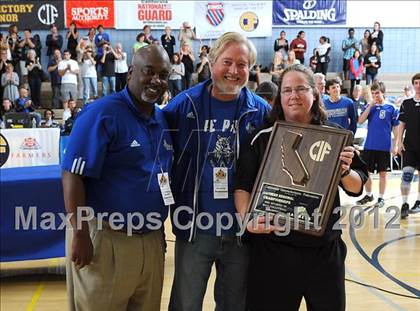 Thumbnail 3 in Campbell Hall vs. Windward (CIF D3 SoCal Regional Final) photogallery.