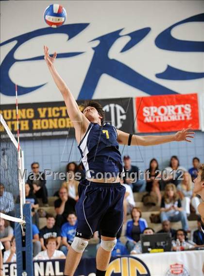 Thumbnail 3 in Campbell Hall vs. Windward (CIF D3 SoCal Regional Final) photogallery.