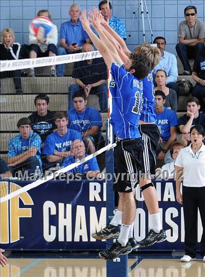 Thumbnail 1 in Campbell Hall vs. Windward (CIF D3 SoCal Regional Final) photogallery.