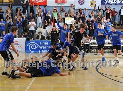Thumbnail 3 in Campbell Hall vs. Windward (CIF D3 SoCal Regional Final) photogallery.