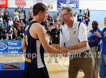 Thumbnail 3 in Campbell Hall vs. Windward (CIF D3 SoCal Regional Final) photogallery.