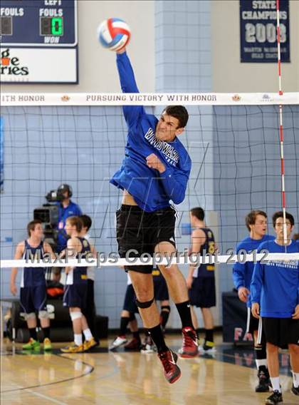 Thumbnail 3 in Campbell Hall vs. Windward (CIF D3 SoCal Regional Final) photogallery.
