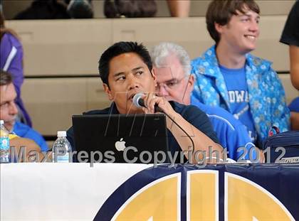 Thumbnail 3 in Campbell Hall vs. Windward (CIF D3 SoCal Regional Final) photogallery.