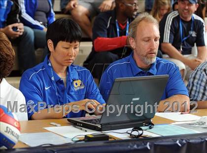 Thumbnail 3 in Campbell Hall vs. Windward (CIF D3 SoCal Regional Final) photogallery.