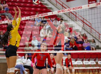 Thumbnail 2 in FR: Merkel @ Jim Ned photogallery.