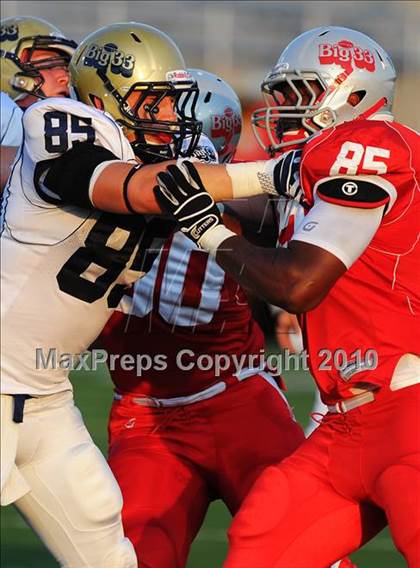 Thumbnail 1 in Big 33 Football Classic (Pennsylvania vs. Ohio)  photogallery.