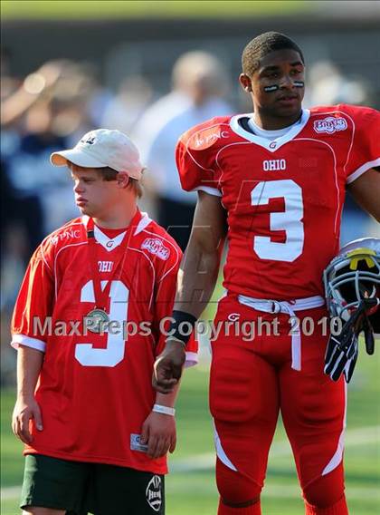 Thumbnail 1 in Big 33 Football Classic (Pennsylvania vs. Ohio)  photogallery.