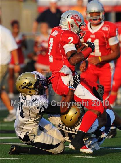 Thumbnail 3 in Big 33 Football Classic (Pennsylvania vs. Ohio)  photogallery.