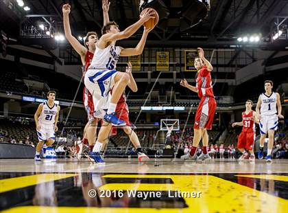 Thumbnail 2 in Dixie Heights vs Covington Catholic photogallery.