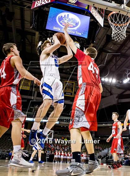 Thumbnail 1 in Dixie Heights vs Covington Catholic photogallery.