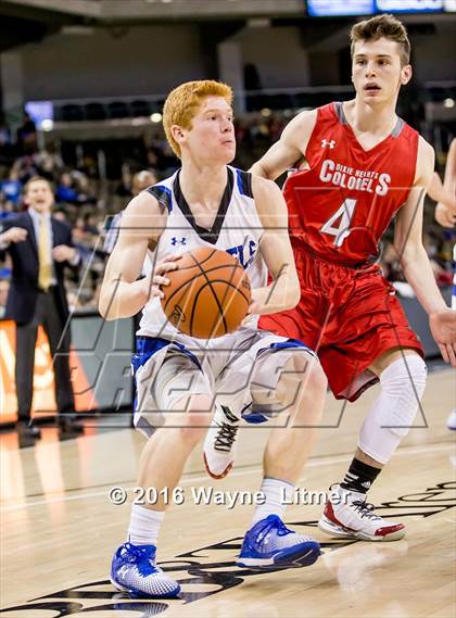 Thumbnail 3 in Dixie Heights vs Covington Catholic photogallery.