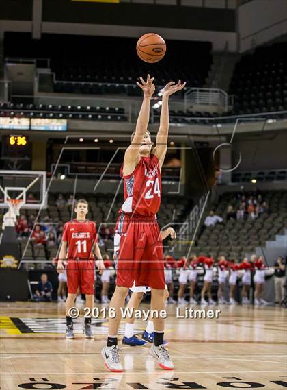 Thumbnail 1 in Dixie Heights vs Covington Catholic photogallery.