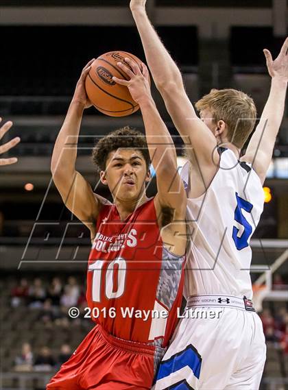 Thumbnail 2 in Dixie Heights vs Covington Catholic photogallery.